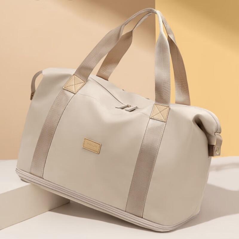 

POLO Expandable Lightweight Travel & Gym Bag