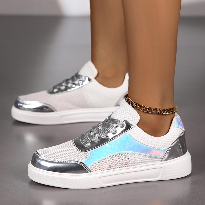 Hot Selling Women Board Shoes 2026 Summer New Comfort Breathable Lightweight Sports Shoes Fashion Outdoor Fitness Leisure Shoes