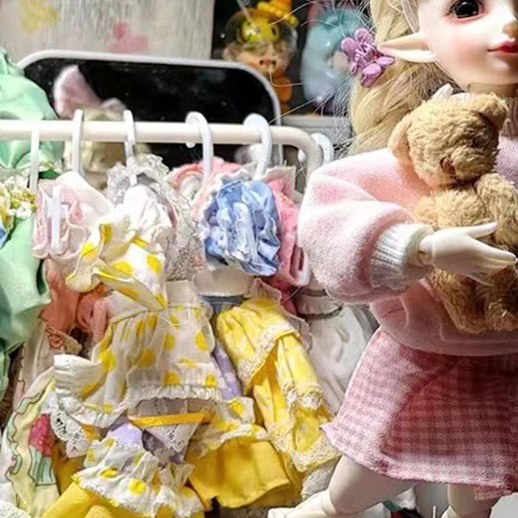 Small Clothes Hanger Organizers for 15cm 20cm Dolls With 10 Plastic Hangers Sturdy Dollhouse Furniture Toy Accessory
