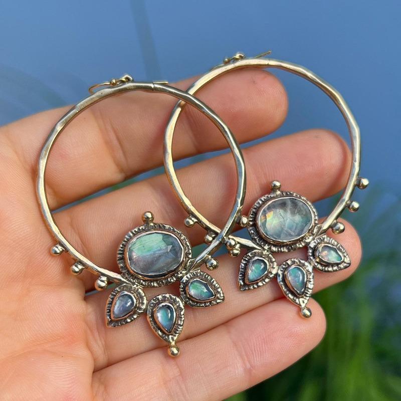 Vintage Bohemian Lotus Pendant Earrings for Women's Beach Vacation and Daily Jewelry, Casual Earrings with Tear Drop Design