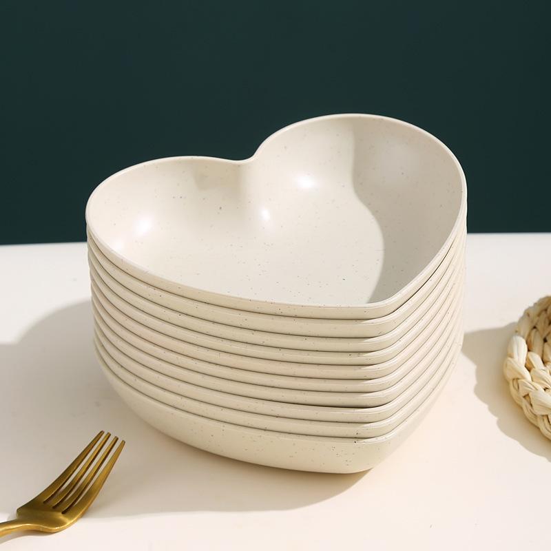 

5Pcs Creative Color Heart Shaped Plate Wheat Straw Household Living Room Fruit Dim Sum Plate Fashionable Children Tableware 15.5x2.5cm