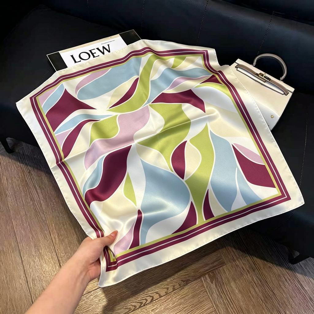 May Kaji Cashew Flower Square Scarf Retro Men's Silk Scarf Buckle British Style Scarf Men's Paisley Pattern Small Scarf Women