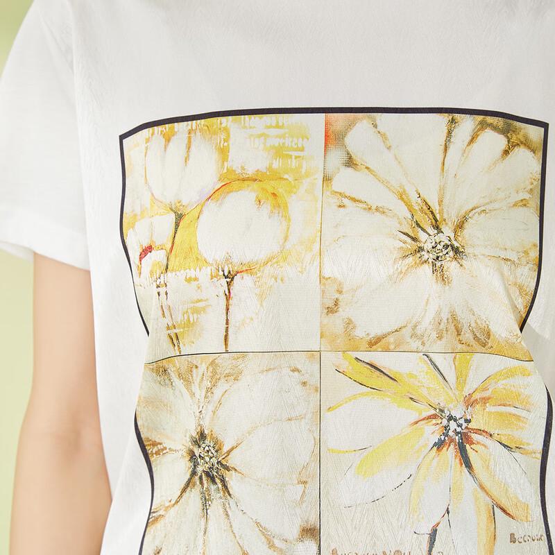 Tatu Women's Embossed Floral Print T-Shirt