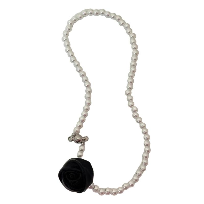 

Eye catching Pearls Beaded Clavicle Chain Elegant Black Rose Flower Necklace 1