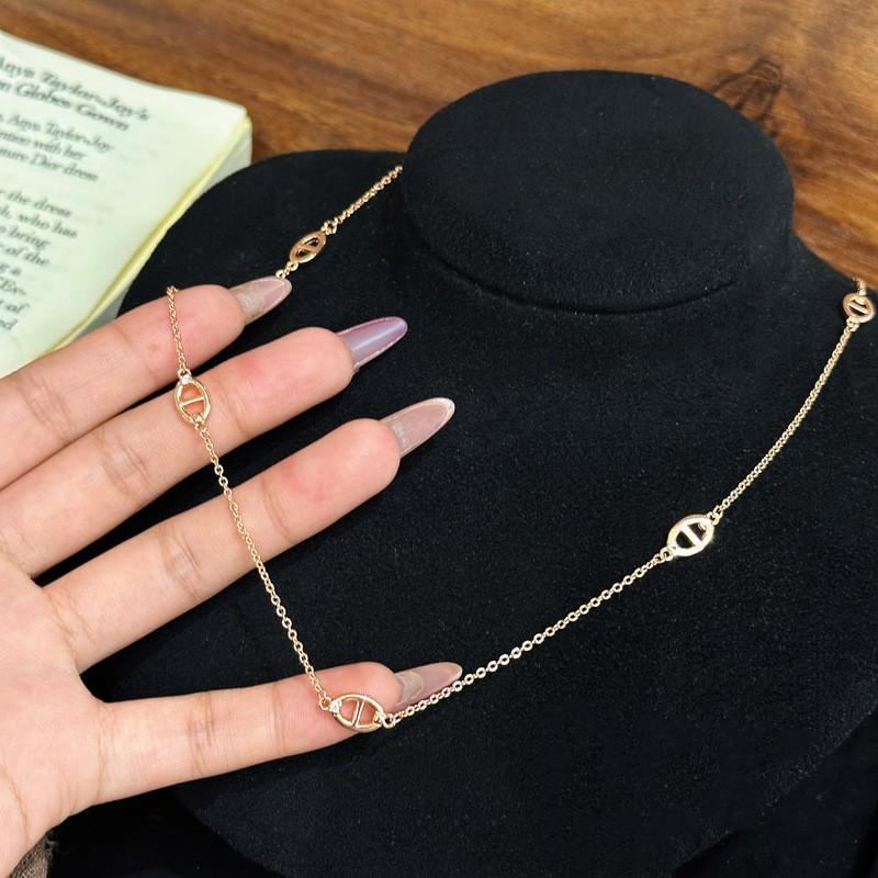 Elegant Full Crystal Pig Nose Bracelet Women Champagne Gold Plated Copper Geometric Minimalist Luxury Jewelry