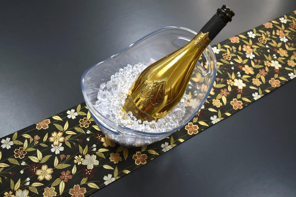 Shinsendo Kimono Table Runner Japanese Perfect for Japanese Table Setting Blossom 180 X 20 - Hospitality, (Cherry Design, Cm)