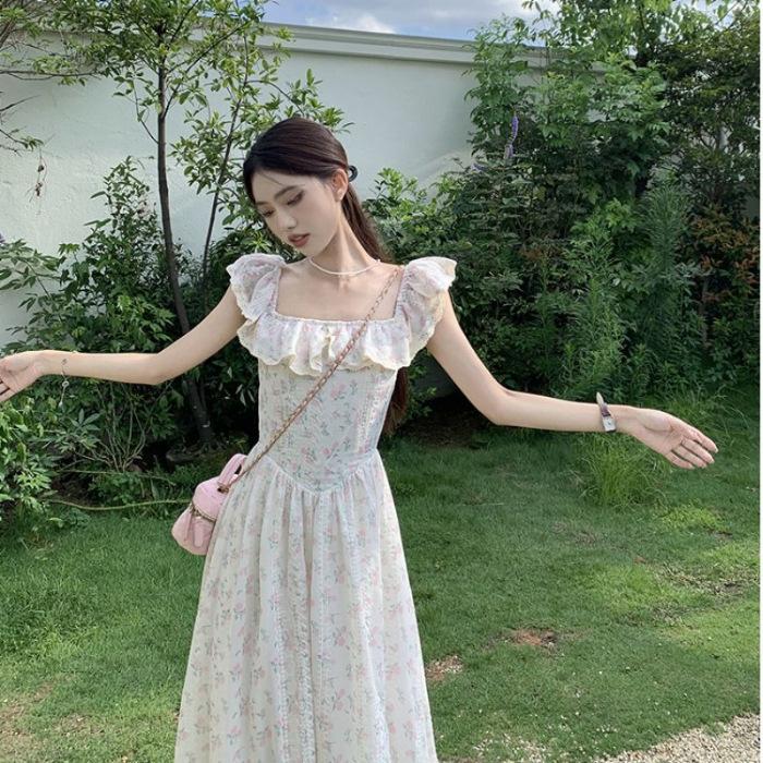 Feifei Sleeve French Heavy Industry Floral Square Neck Lotus Leaf Edge Summer 2026 New Waist Skinny Dress Women's Clothing