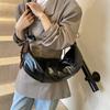 Premium Texture Bag Women'S Large-Capacity Design Pleated Messenger Bag Commuter Dumpling Bag