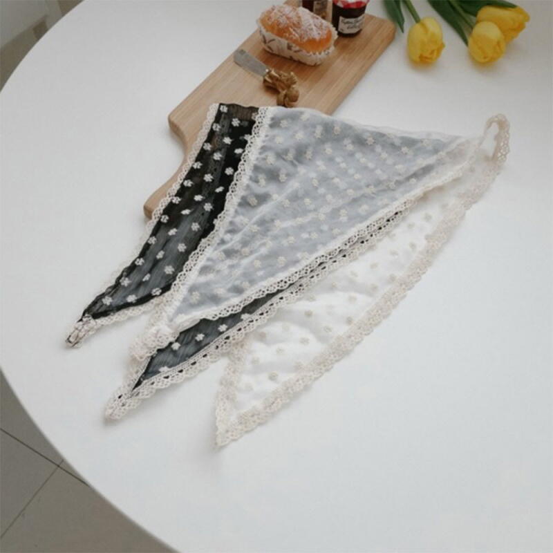 Women s Triangle Scarf A33582_Ivory