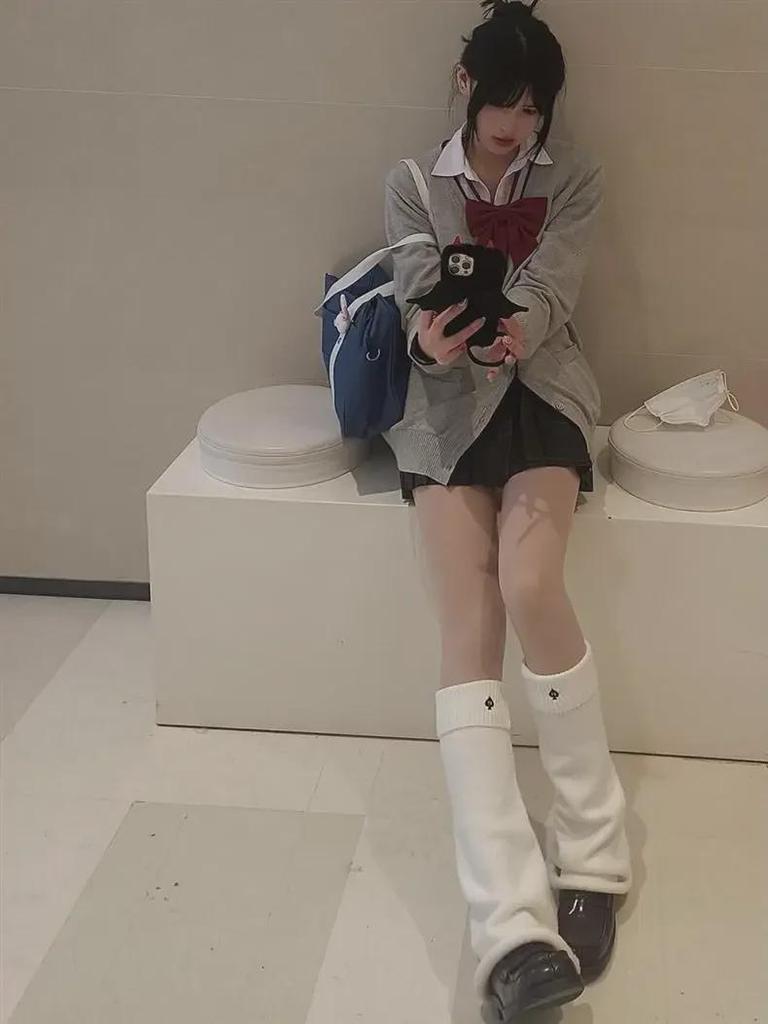 Kawashima Original japanischer Strickcardigan im College-Stil – einfarbige Pulloverjacke für Herbst/Winter