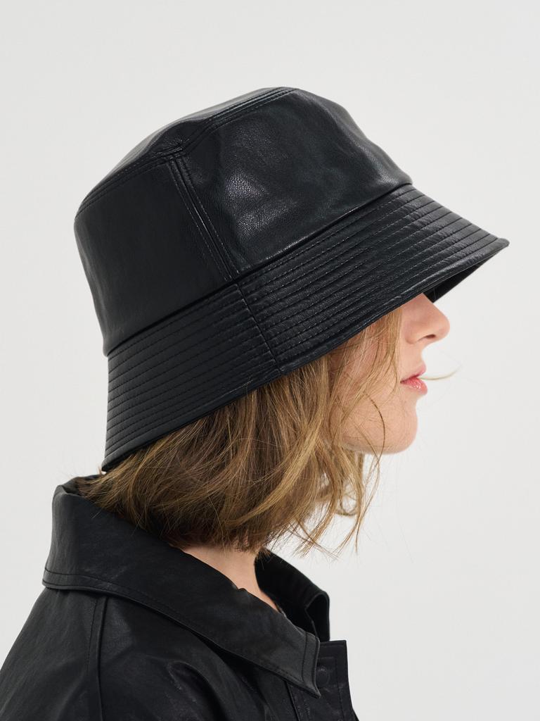 SORRY, TOO MUCH LOVE Faux Leather Bucket Hat_Black
