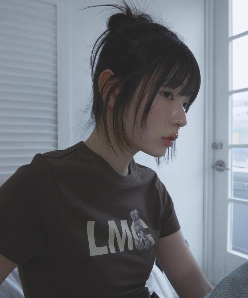 LMC Wm Bunny Og Cropped Tee Brown