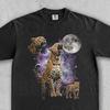 Leopard Howling To the Moon. Vintage Wild Cat Graphic Tee. Animal Lover Gift. Oversized Streetwear Night Sky. Stars Unisex 90s Y2K T-Shirt