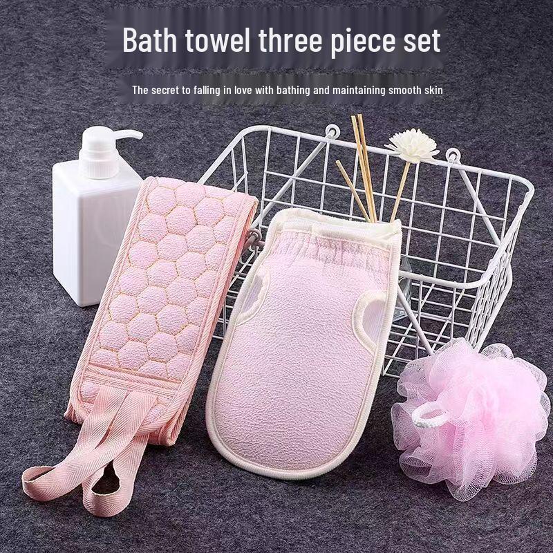 

Набор для купания из трех предметов: Скребок для спины, отшелушивающие перчатки и мочалка для ванны.