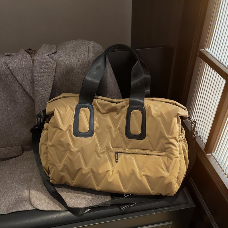 Modische Damen-Reise-Tragetasche, Großes Fassungsvermögen, Winterliche Damen-Handtasche, Geeignet für Sport Yoga, Reisen, Tägliche Reise,