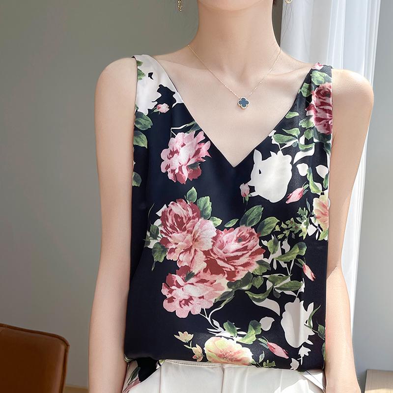 High-Quality Chinese-Style Satin V-Neck Camisole: Women's Sleeveless Summer Top