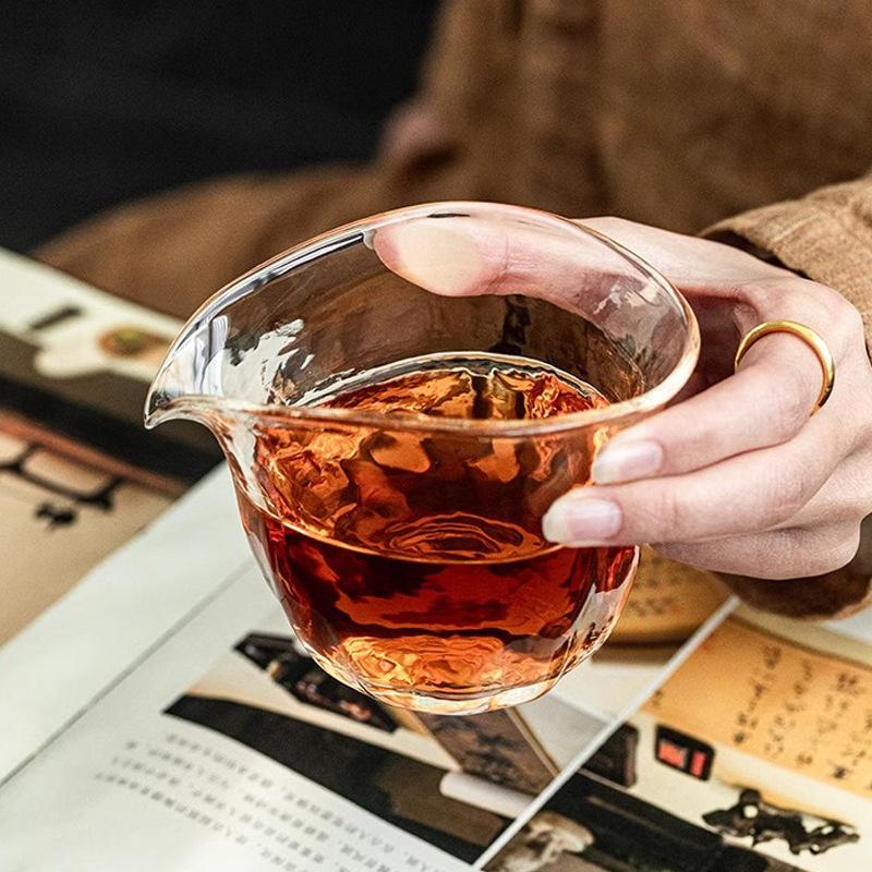Japanese Irregular shaped Fair Cup High Borosilicate Heat-resistant Glass Tea Dispenser Chahai Kung Fu Tea Set