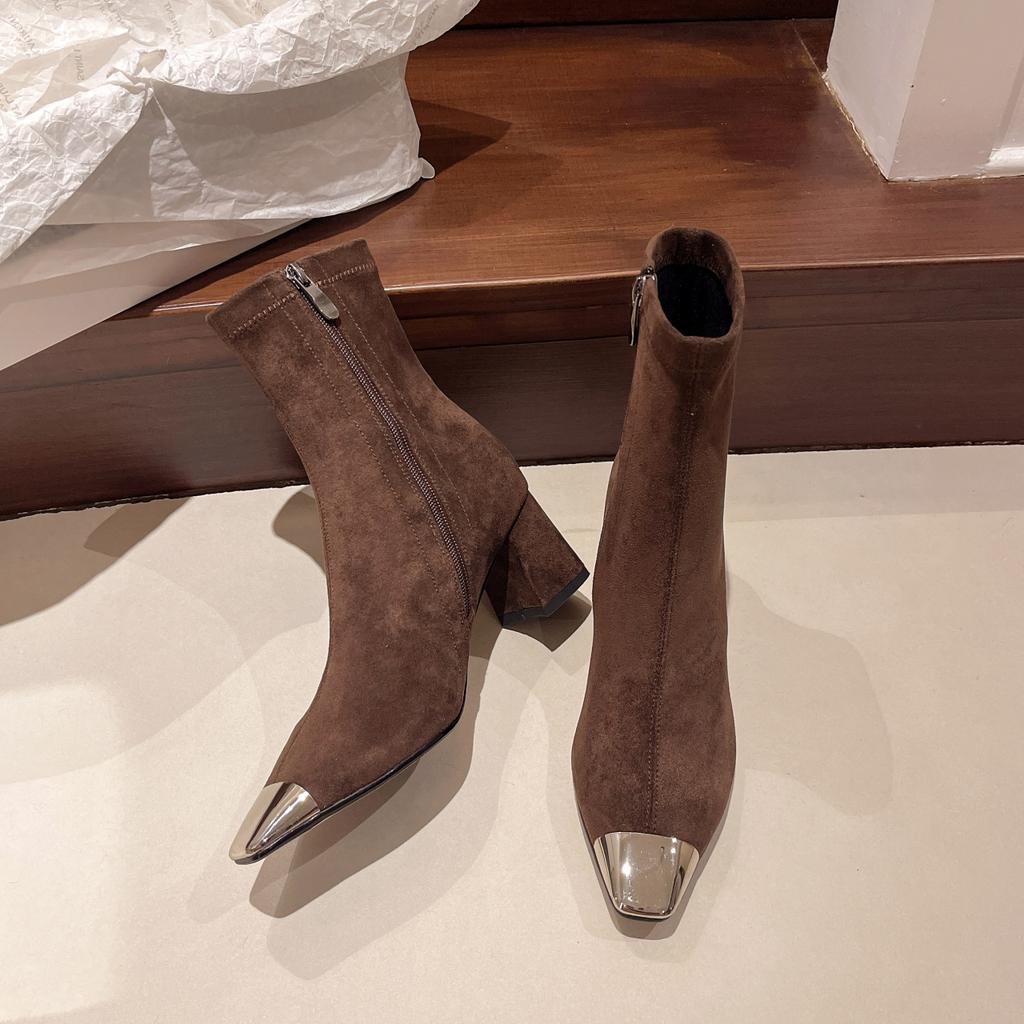 Grobklobige Absätze Damenstiefeletten neues Herbstdesign Metallspitze Wildleder hohe Absätze elastische dünne Stiefel