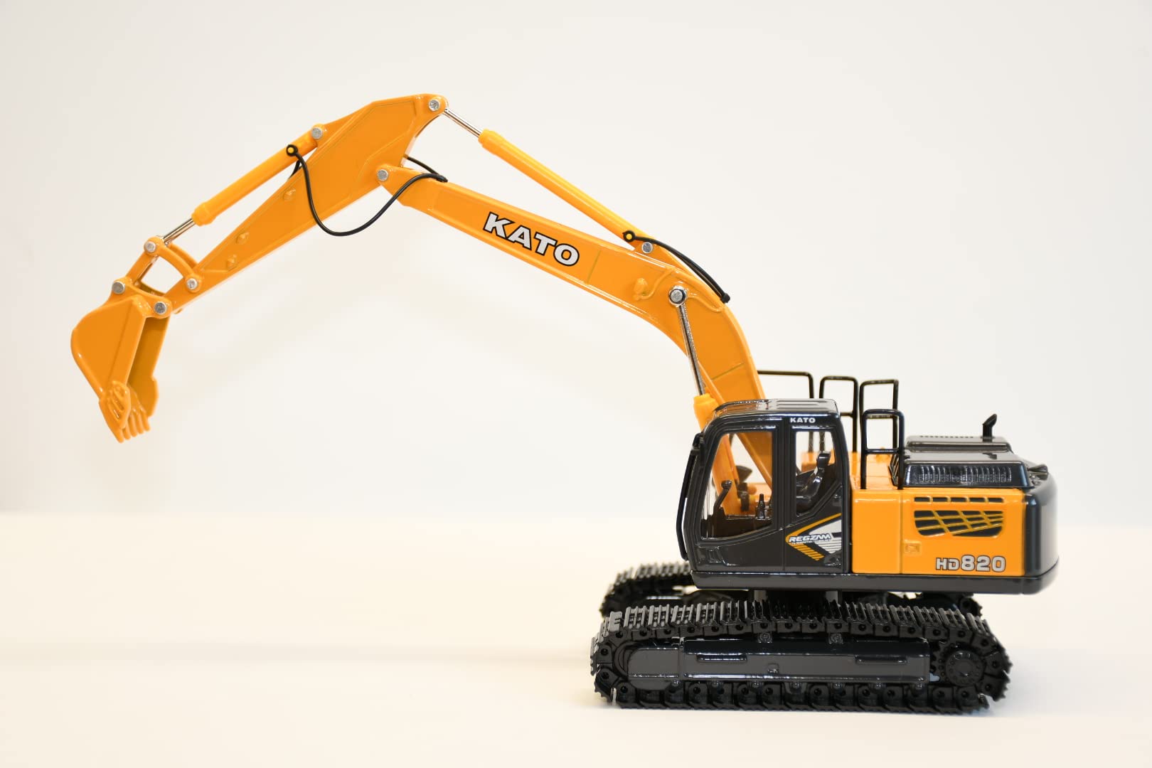 

Kato Works KATO Гидравлический экскаватор масштабная миниатюра HD820-7 1/50