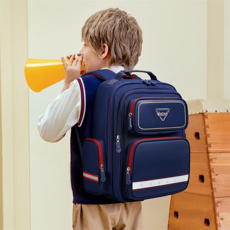 Dijiuchengbao Floating Weight Reduction Backpack for Primary School Boys Grades 1-3 Lightweight Spine