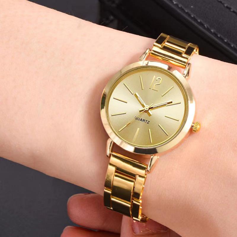 Fashion Women Elagant Watch Casual Simple Steel Strap Quartz Watch Love Bracelet Temperament Wearing Style