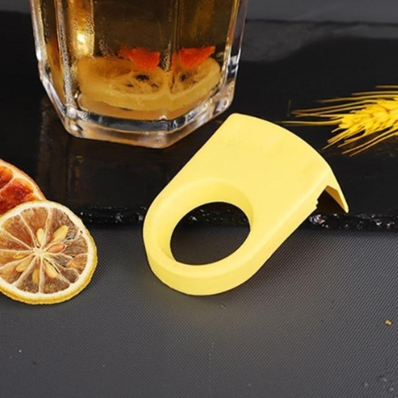 Pack of 5 Multifunctional Plastic Cocktail Clip for Goblet Glasses Practical Bottle Opener Cup Clamp For Bartenders