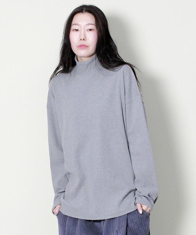 Deumakeu Mock Neckline Boxy Fit T-Shirt Gray