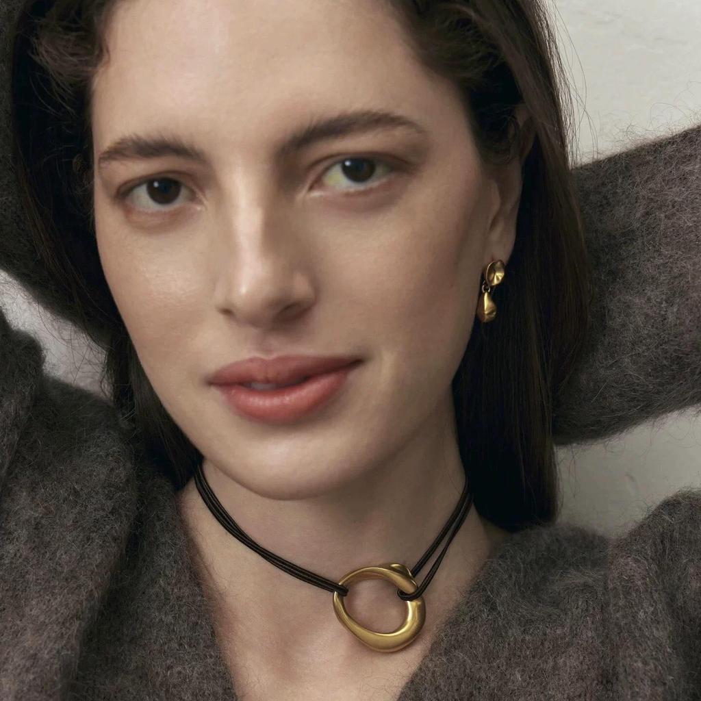 Elegant Chinese-Style Long Pendant Necklace with Leather Cord