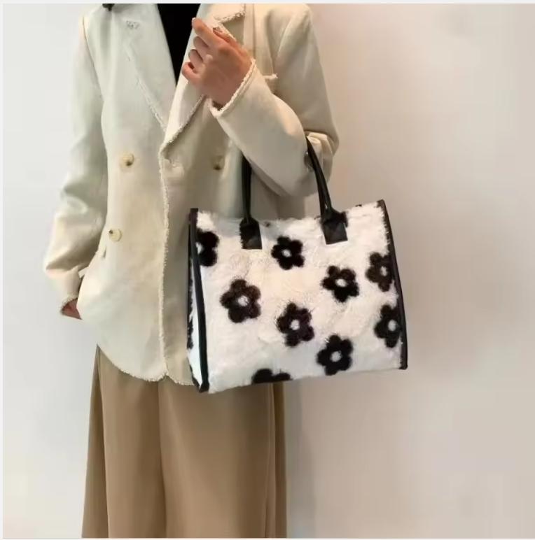 New Women Soft Plush Hand Bag New Winter Leopard Cow Print Tote Bags Female Pu Leather Underarm Bags Furry Fluffy Shoulder Bag