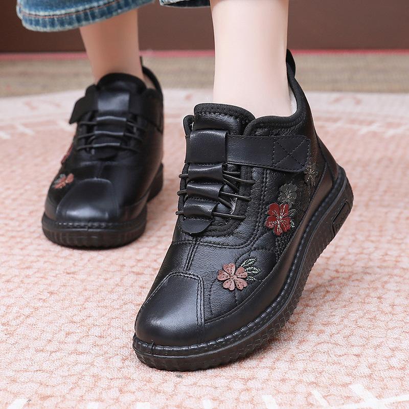 Cotton shoes women's new winter old Beijing hair generation wool velvet thickened soft sole non-slip women's cotton shoes