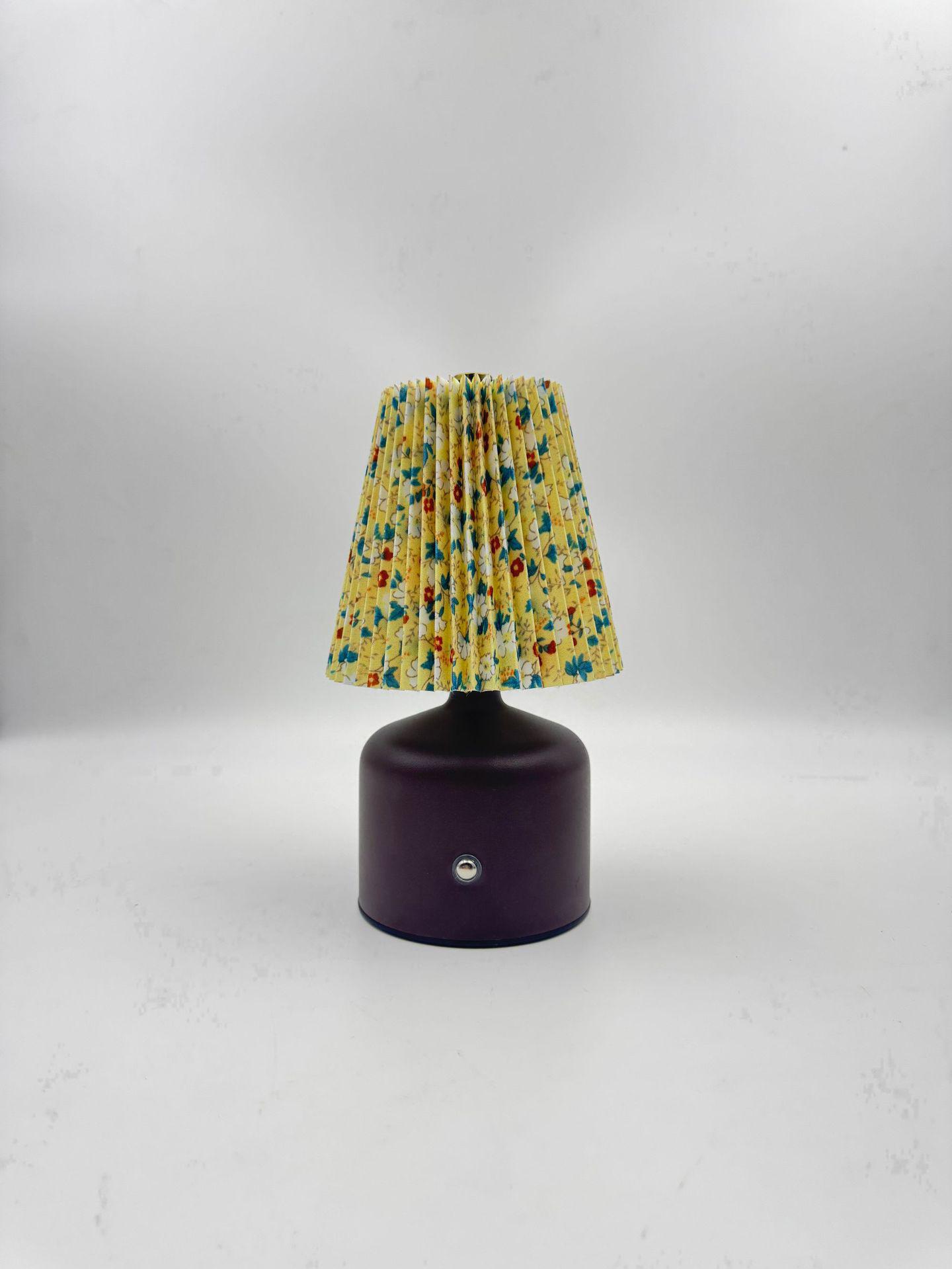 

Modern Creative Atmosphere Night Light - Bedroom, Bedside, Bar & Home Decor квітковий/жовтий