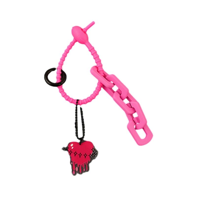Flame Heart Keychain Pendant for Car Enthusiasts Couples and Trendy Individuals Stylish and Durable Metal Keyrings