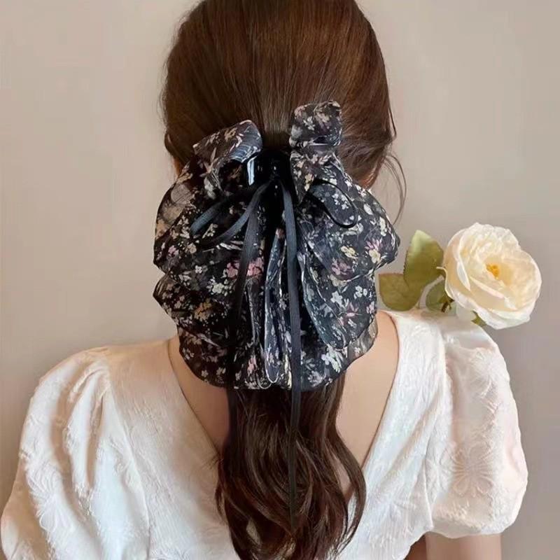 Polka Dot Bow Claw Clip: Elegant Women's Hair Accessory