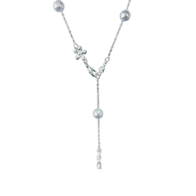 [Flower Pendant Dew] French retro atmosphere flower imitation pearl necklace light luxury temperament long versatile necklace