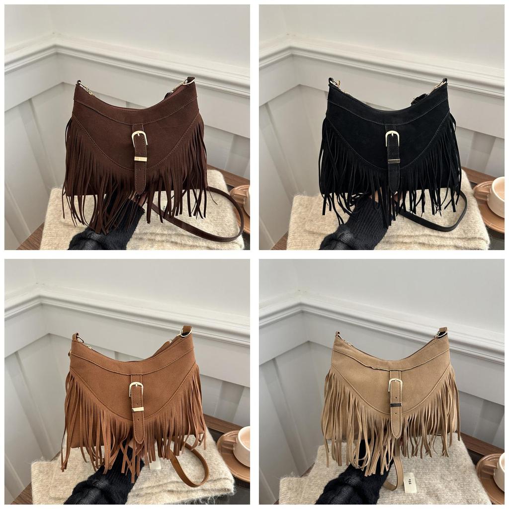 Fashion Suede Handbag For Women With Pu Material And Zipper Closure For Daily Use