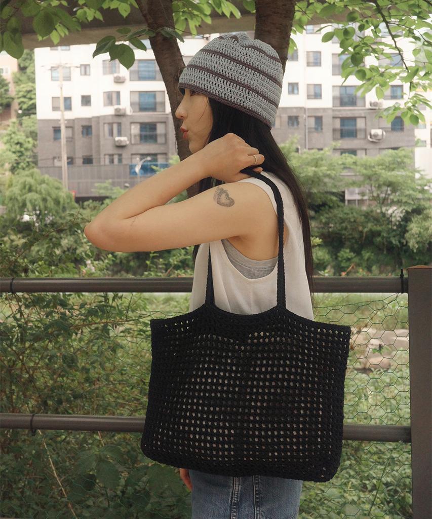 Ando By Hand More Shoulder Bag Black