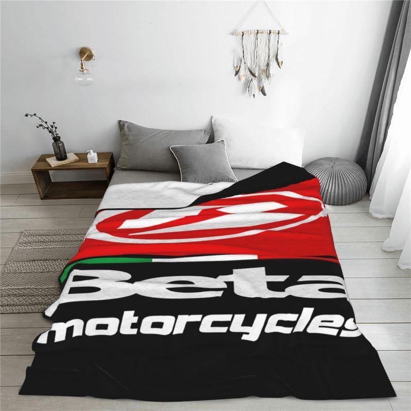 Custom Betas Motorcycles Racing Logo Blankets Warm Flannel Throw Blanket for Bedding Couch Quilt