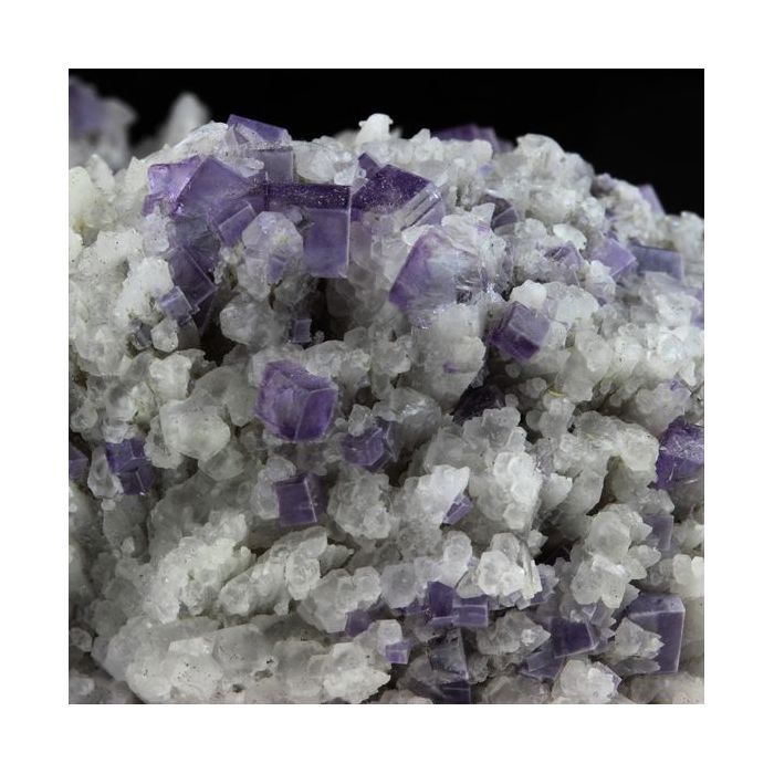 Pierres et Minéraux. Fluorite + Calcite. 907.0 ct. Saint-Péray, Ardèche, France.