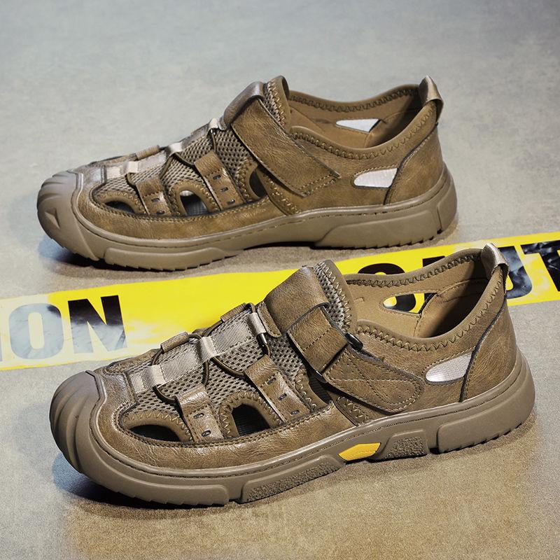Sandalen Herren Sommer Trend Outdoor Wear Hausschuhe Anti-Rutsch Anti-Geruch Weiche Unterseite Strand Loch Schuhe Dual-Use-Sandalen