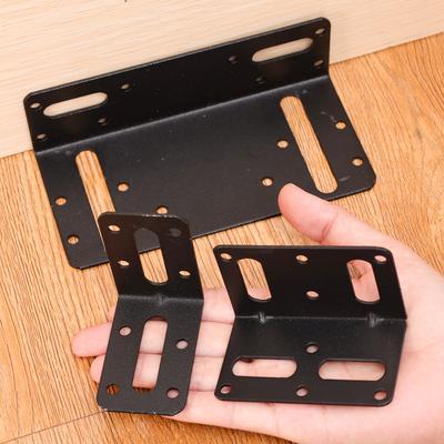 Accesorii și piese pentru mobilier – Capse unghiulare