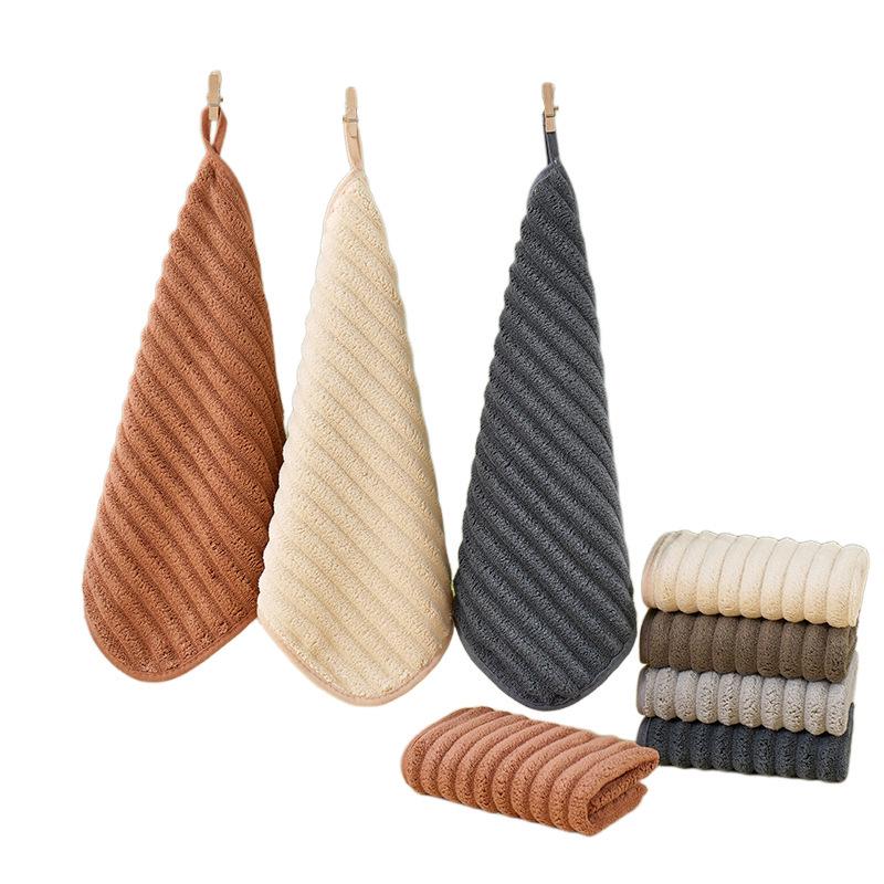 Rychleschnoucí ručník z oboustranného fleecu s pruhy v barvě cukrové vaty