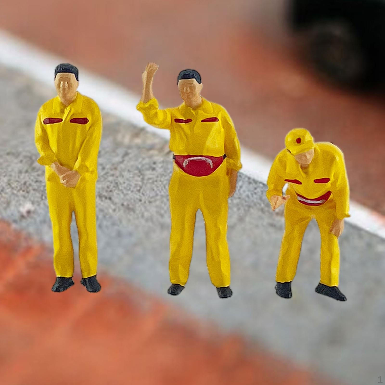 

3 шт. 1/64 Миниатюрная модель Автозаправочная станция Фигурки людей Смоляные окрашенные имитационные фигурки людей