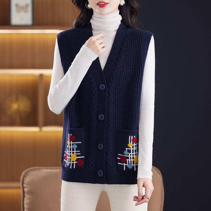 Spring and Autumn Mom's Sweater Sleeveless Needle Cardigan Women's Plus Size Loose Vest Sweater