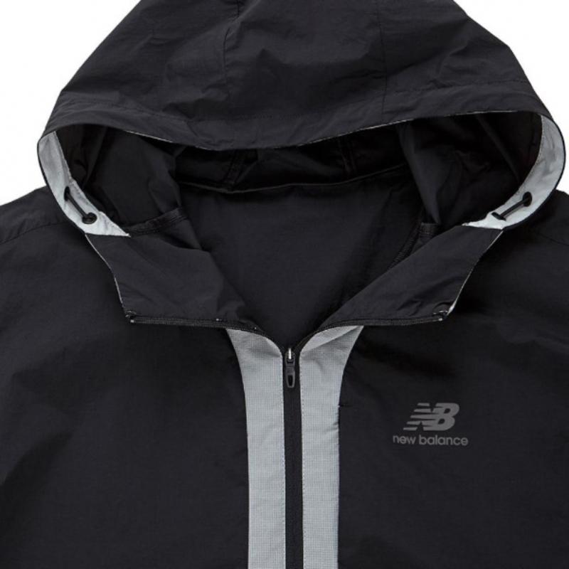 New Balance Giacca Uni Light Tech Anorak Nbnaa37003 19