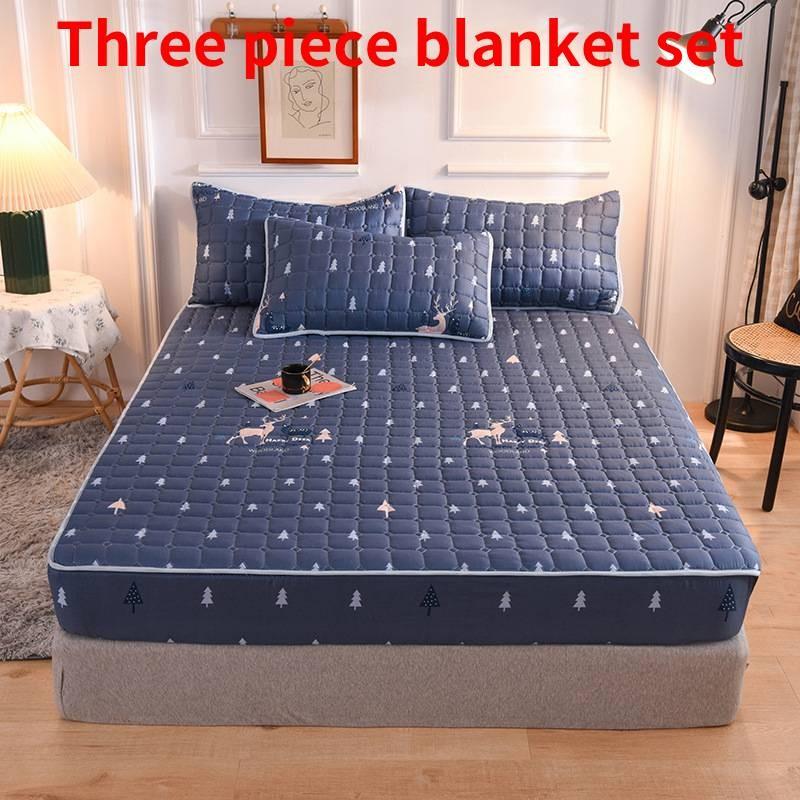 Moderne, vereinfachte Bettdecke mit Baumwollfüllung und rutschfesten Rändern für das Bett