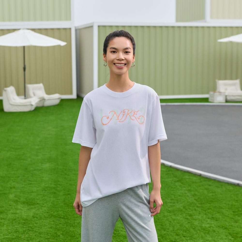 Nike Sportswear Regular T Shirt Women s L