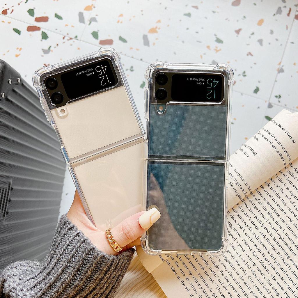 Průhledné TPU ochranné pouzdro pro Z Flip 5 s lesklým povrchem a kompatibilitou se skládacím displejem.
