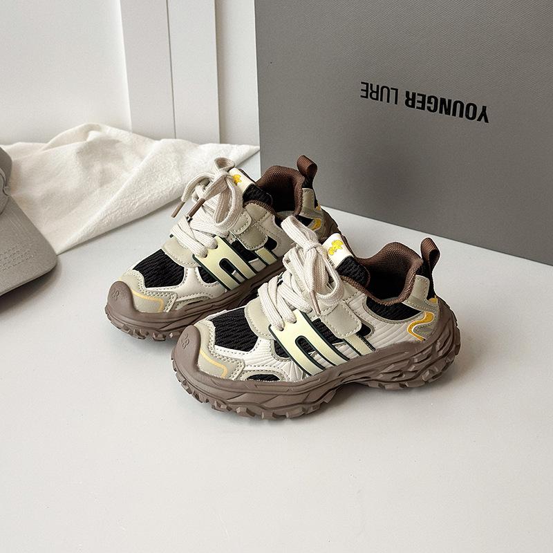 Children's sports shoes 2025 autumn new boys and girls non-slip fashion trend dad shoes student breathable casual shoes