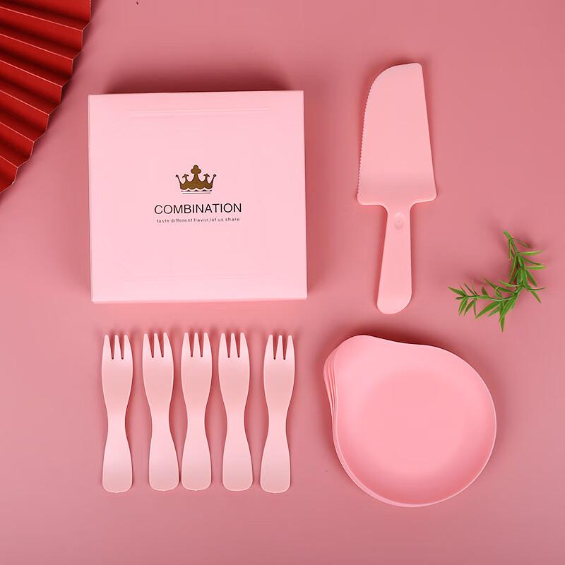 

Disposable Birthday Cake Utensil Set