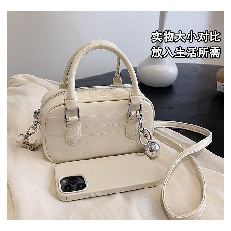 IELGY Summer Hot Silver Bowling Bag, Stylish Portable, One Shoulder Crossbody Pillow Bag